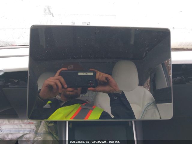 5YJ3E1EB6JF081670 Tesla Model 3 Long Range/performance