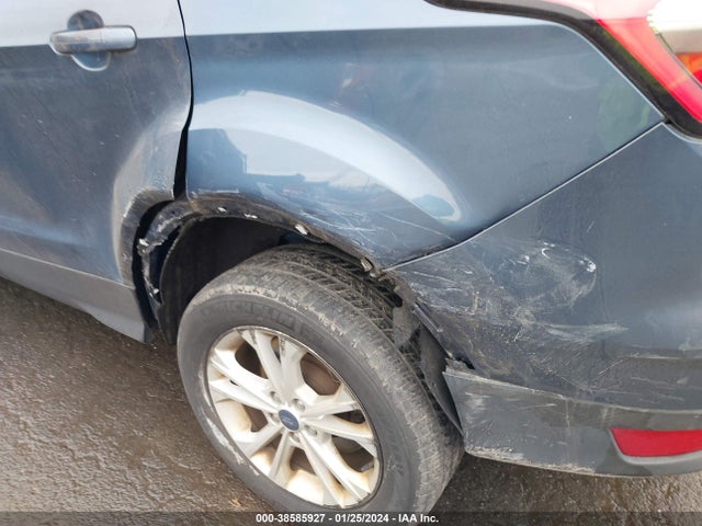 Ford ESCAPE SE 2018 1FMCU9GD0JUB33703 Image 6