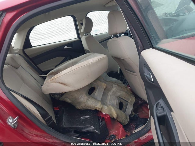 Ford FOCUS SE 2016 1FADP3F25GL274025 Image 8