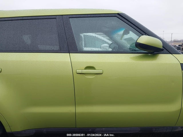 Продажа на аукционе авто 2016 Kia Soul +, vin: KNDJP3A5XG7818400, номер лота: 38586351