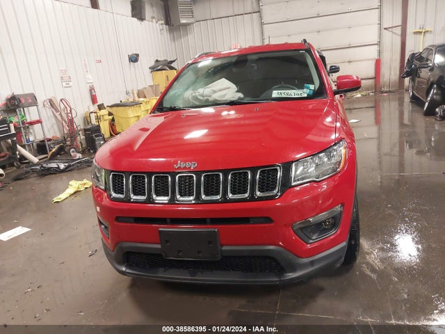 Jeep Compass Latitude 2018 3C4NJDBB0JT167889 Image 12
