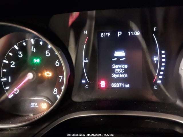Jeep Compass Latitude 2018 3C4NJDBB0JT167889 Image 15