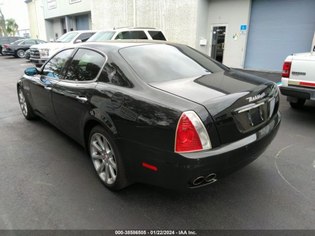2007 MASERATI QUATTROPORTE ZAMFE39A770031812 Photo 2