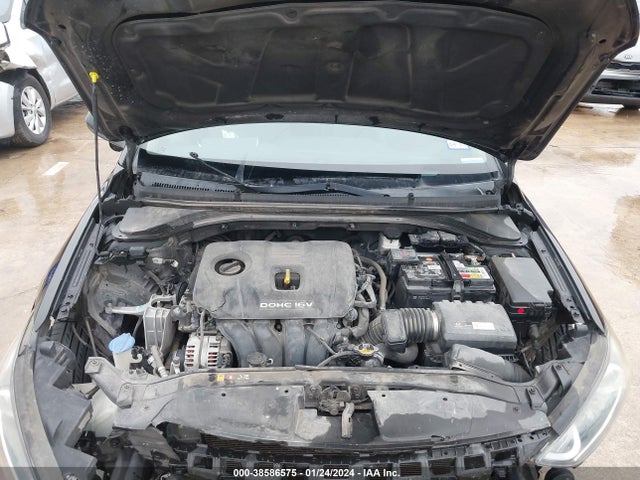 Hyundai ELANTRA SE 2017 5NPD84LF7HH018964 Image 10