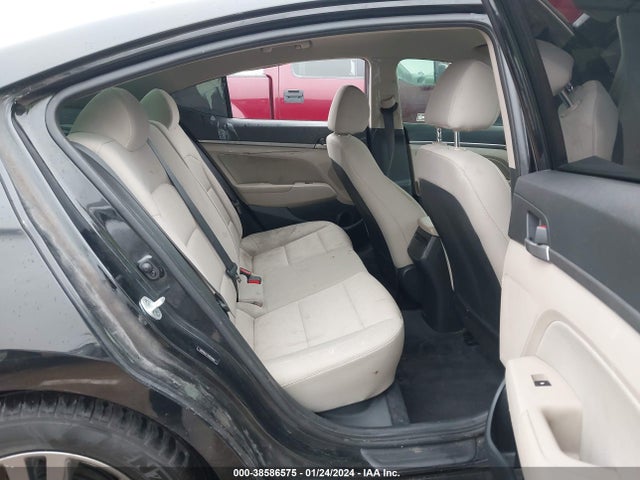 Hyundai ELANTRA SE 2017 5NPD84LF7HH018964 Image 8