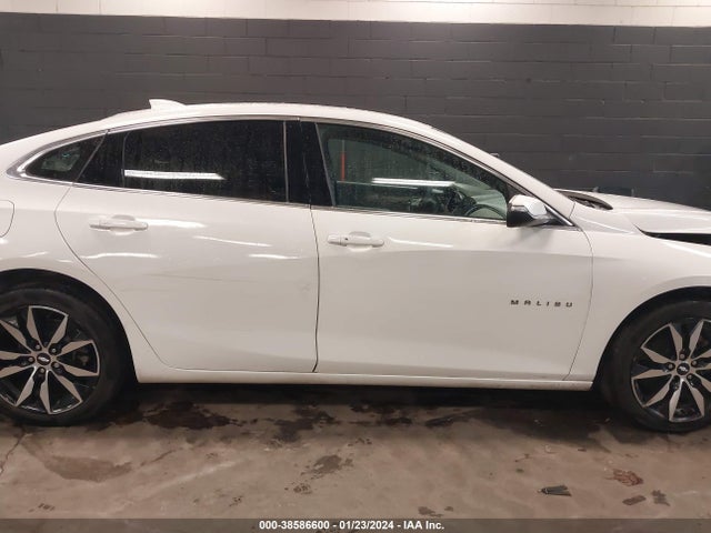 Chevrolet MALIBU LT 2018 1G1ZD5ST1JF282608 Image 13