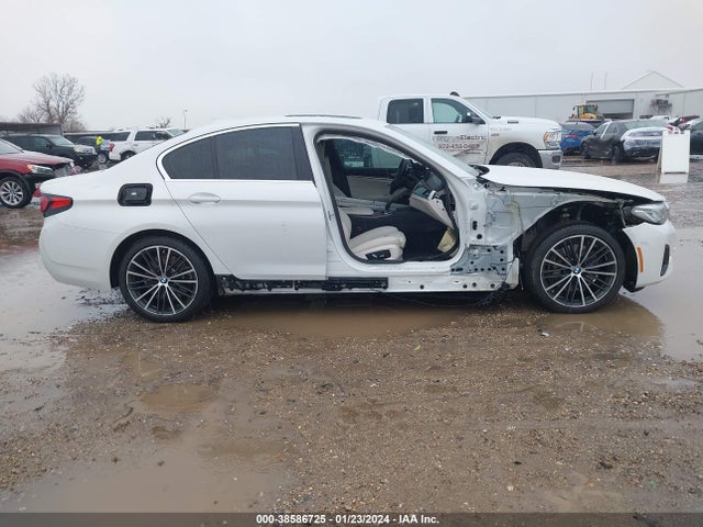 BMW 540I 2022 WBA53BJ02NWX53179 Image 13