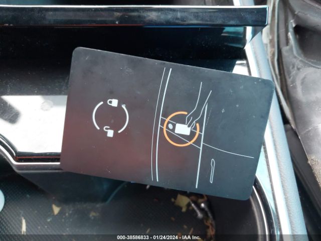 5YJ3E1EB8KF387710 Tesla MODEL 3