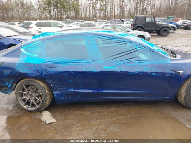 5YJ3E1EB8KF387710 Tesla MODEL 3