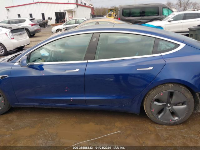 5YJ3E1EB8KF387710 Tesla MODEL 3
