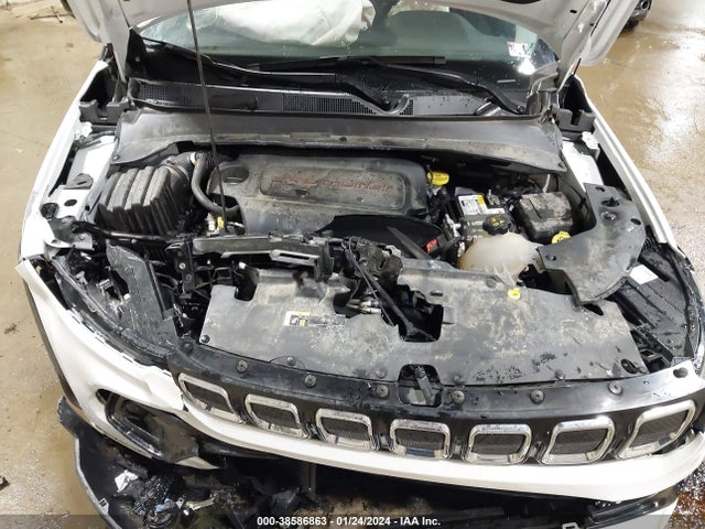 3C4NJDCB9NT194822 Jeep Compass Limited 4x4