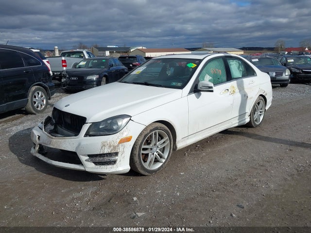 2014 MERCEDES-BENZ C 300 LUXURY 4MATIC/SPORT 4MATIC VIN: WDDGF8AB3EG215629