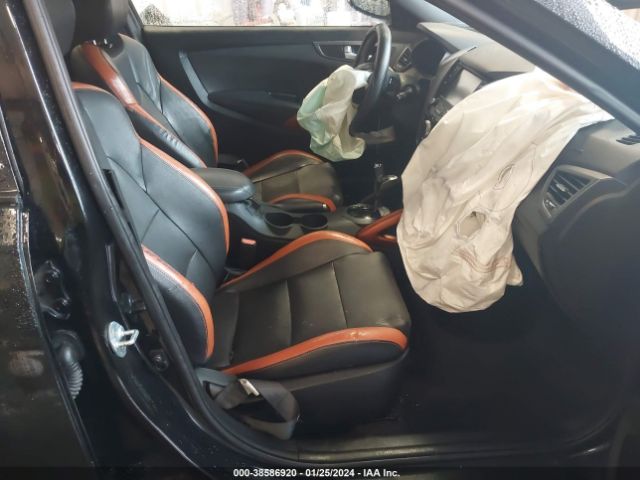 KMHTC6AE2GU262439 Hyundai Veloster Turbo