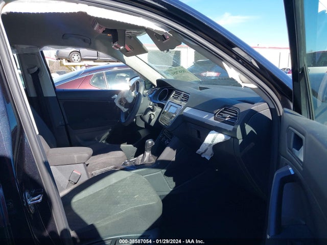 3VV0B7AX7LM153492 Volkswagen Tiguan 2.0t S
