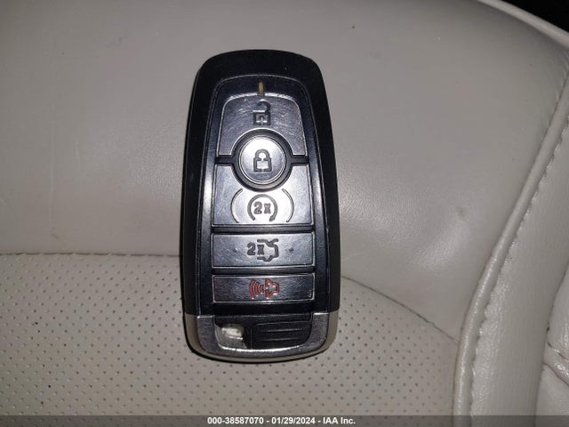 Ford Explorer Platinum 2018 1FM5K8HT0JGC11037 Image 11