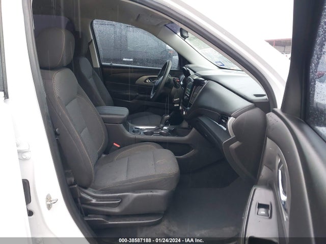Chevrolet Traverse Ls 2018 1GNERFKW9JJ283176 Image 5