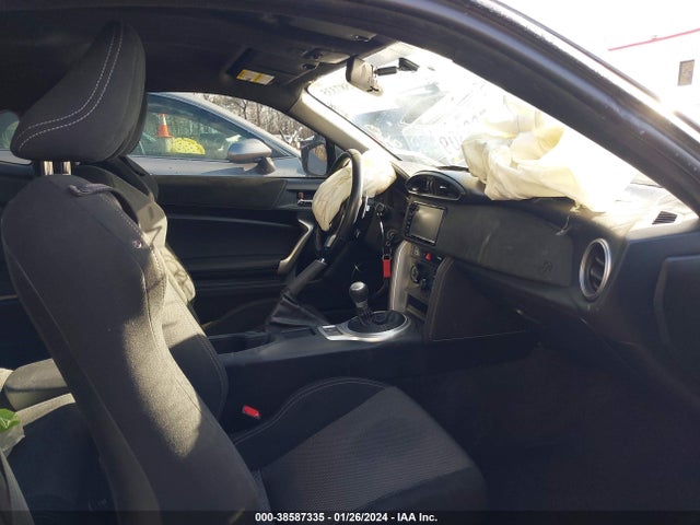 Toyota 86 2017 JF1ZNAA19H8700222 Image 5