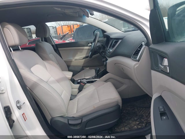 Hyundai TUCSON SEL 2018 KM8J33A43JU746964 Image 5
