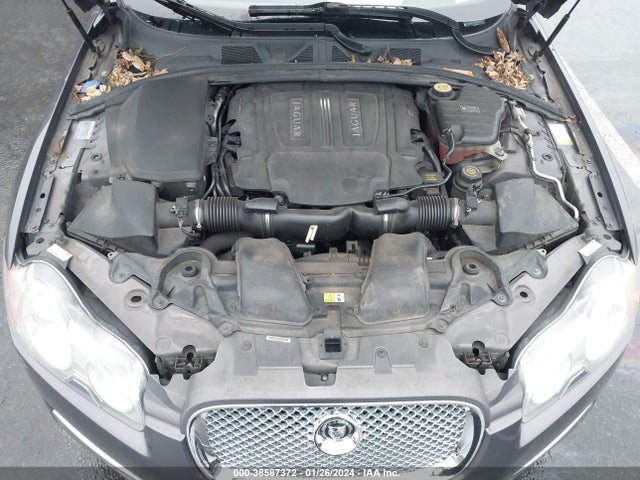 2010 JAGUAR XF SAJWA0HE5AMR70297 Photo 9