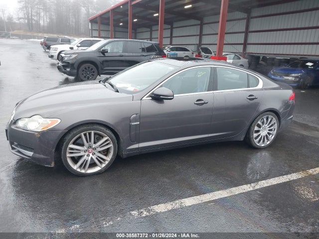 2010 JAGUAR XF SAJWA0HE5AMR70297 Photo 1