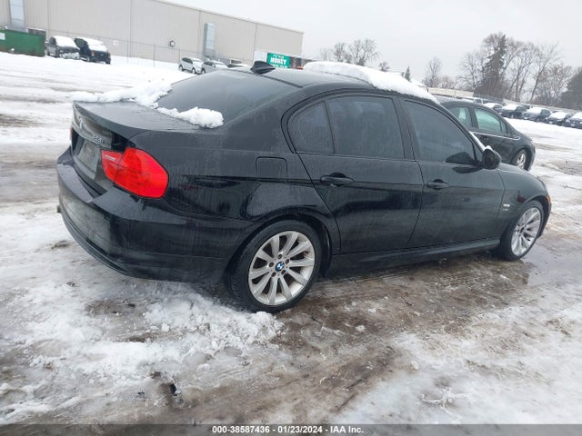 2011 BMW 328I XDRIVE VIN: WBAPK7C53BF082618