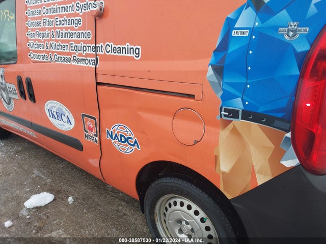 2015 RAM PROMASTER CITY TRADESMAN VIN: ZFBERFAT6F6A15511
