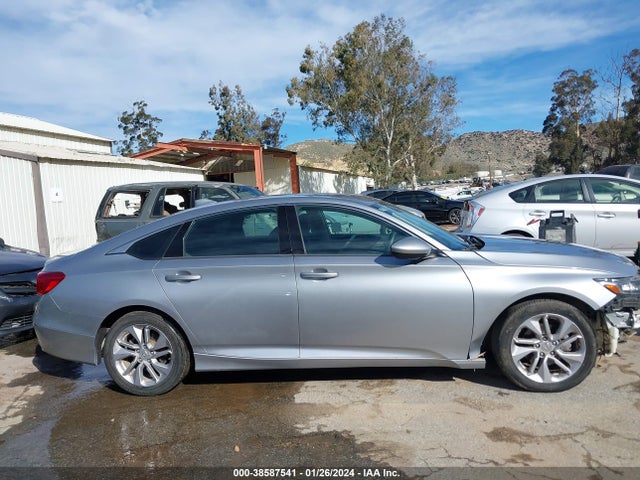 Honda l15be 2018 1HGCV1F16JA040830 Image 30