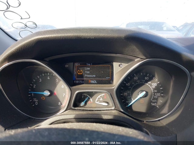 Продаж на аукціоні авто 2015 Ford Focus Se, vin: 1FADP3F21FL271153, номер лоту: 38587558