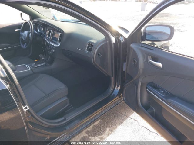 2C3CDXBG8NH157870 Dodge Charger Sxt Rwd