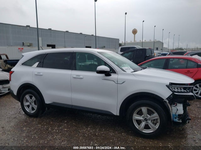 2023 KIA SORENTO LX VIN: 5XYRG4LCXPG172508