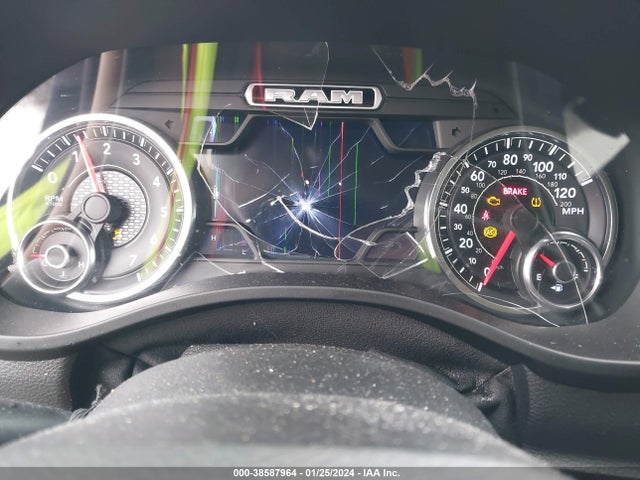 RAM 1500 Laramie  4x4 5'7 Box 2019 1C6SRFJT2KN658667 Image 15
