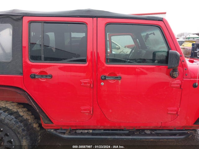 2017 JEEP WRANGLER UNLIMITED SPORT 4X4 VIN: 1C4BJWDG0HL673705