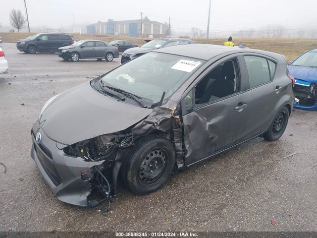 Toyota Prius C Two 2016 JTDKDTB38G1132739 Image 2
