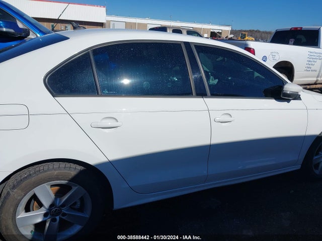 2012 VOLKSWAGEN JETTA 2.0L TDI VIN: 3VWLL7AJ3CM471708
