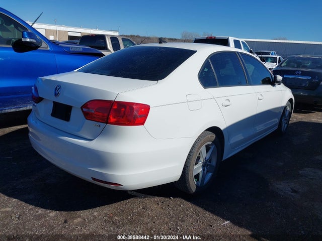 2012 VOLKSWAGEN JETTA 2.0L TDI VIN: 3VWLL7AJ3CM471708