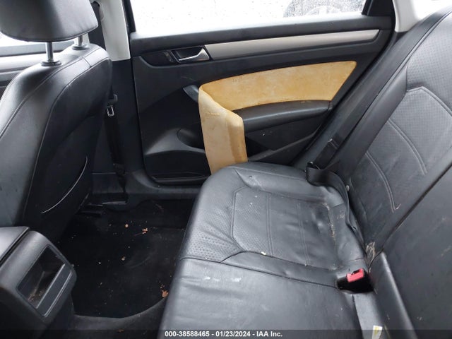Volkswagen Passat 1.8t Wolfsburg Edition 2015 1VWAT7A31FC022073 Image 8