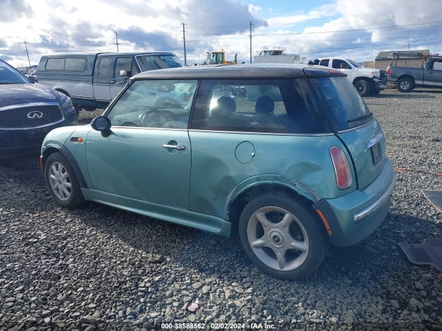 2003 MINI COOPER HARDTOP WMWRC33423TC39096 Photo 2