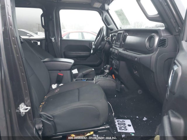1C4HJXDN0MW831063 Jeep Wrangler Unlimited Sport S 4x4
