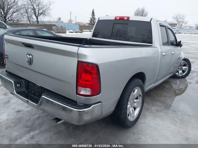 1C6RR6GT2JS105023 RAM 1500 Slt Quad Cab 4x2 6'4 Box