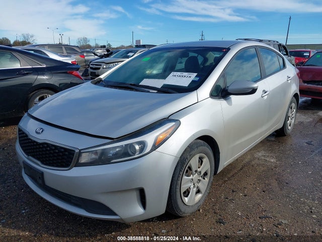 KIA FORTE LX 2017 3KPFK4A72HE044690 Image 2