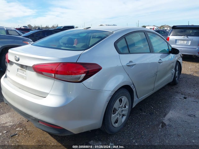 KIA FORTE LX 2017 3KPFK4A72HE044690 Image 4