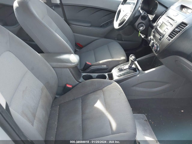KIA FORTE LX 2017 3KPFK4A72HE044690 Image 5