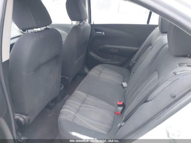 Chevrolet SONIC LT 2015 1G1JC5SH8F4219407 Image 8
