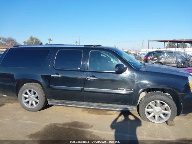2007 GMC YUKON XL 1500 DENALI VIN: 1GKFK66857J305068