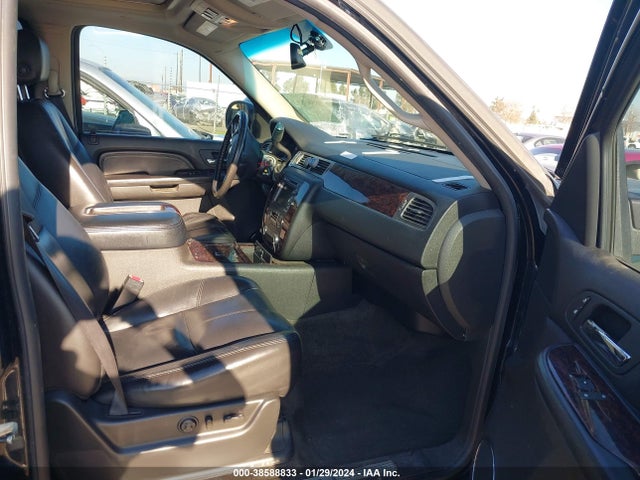 2007 GMC YUKON XL 1500 DENALI VIN: 1GKFK66857J305068
