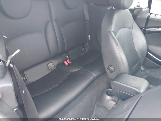 2010 MINI JOHN COOPER WORKS WMWMS9C52ATK19806 Photo 7