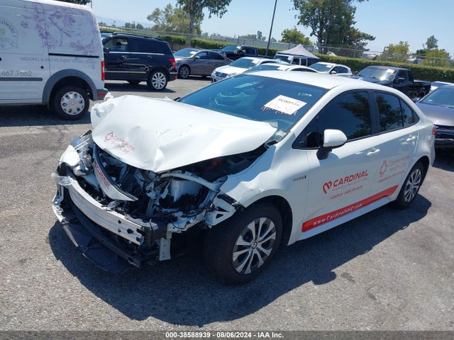 Toyota Corolla Hybrid Le 2021 JTDEAMDE8MJ025230 Image 2