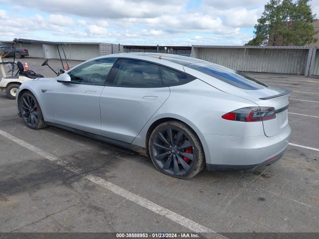 5YJSA1H17EFP50304 Tesla Model S P85