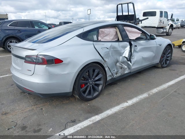 5YJSA1H17EFP50304 Tesla Model S P85