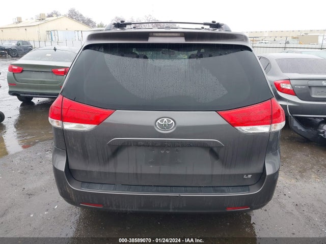2014 TOYOTA SIENNA LE V6 8 PASSENGER VIN: 5TDKK3DC3ES463800